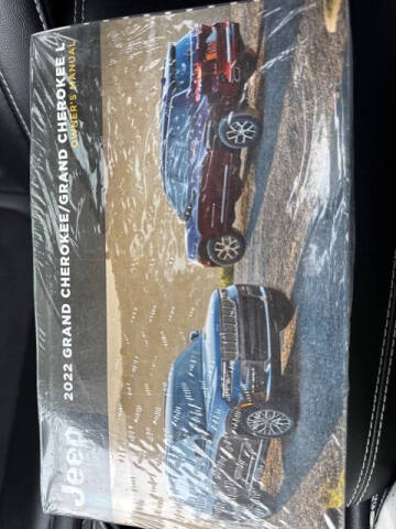 2022 Jeep Grand Cherokee Altitude