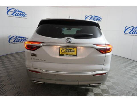 2021 Buick Enclave Essence