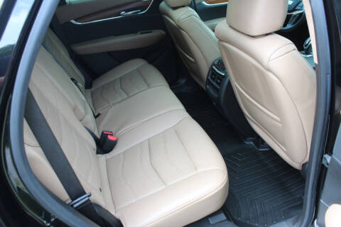 2017 Cadillac XT5 Platinum