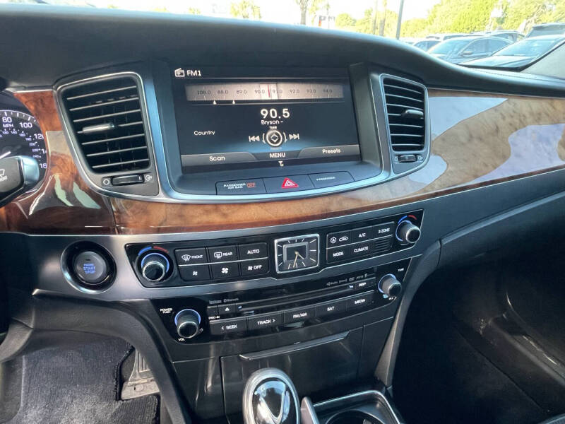 2014 Hyundai Equus Signature