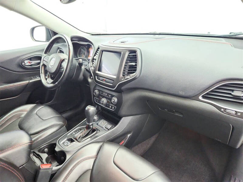 2019 Jeep Cherokee Trailhawk