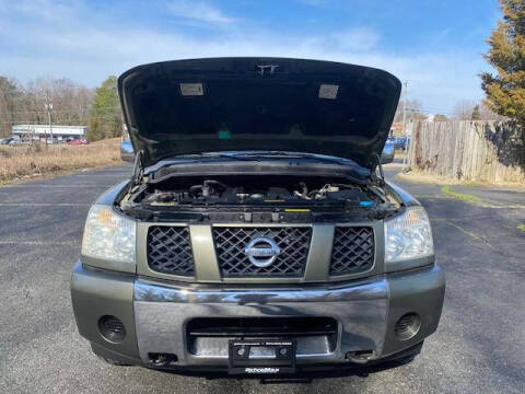 2004 Nissan Armada SE