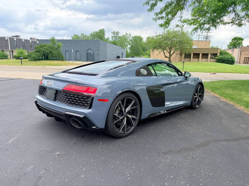 2022 Audi R8 5.2 V10 performance