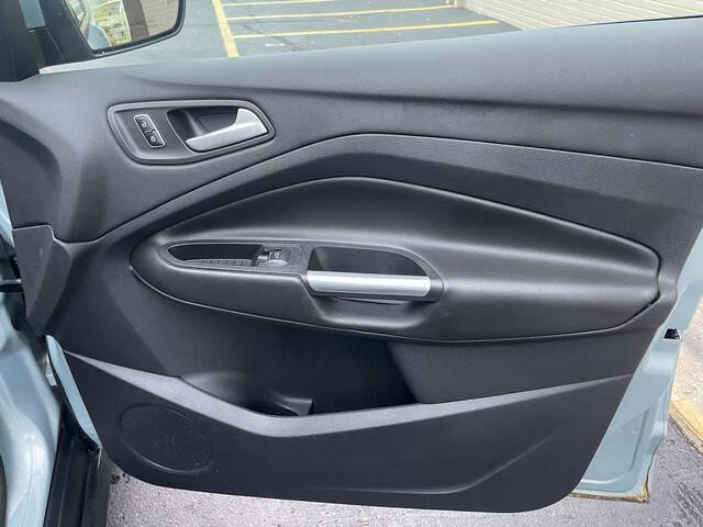 2013 Ford C-MAX Hybrid SE