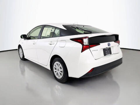 2020 Toyota Prius LE