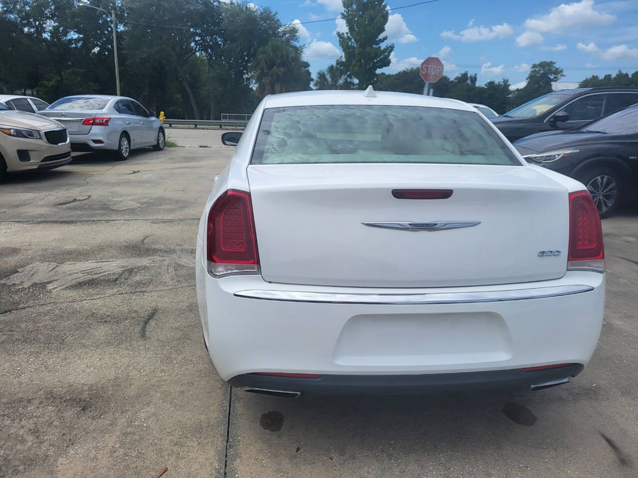 2016 Chrysler 300 for sale at FAMILY AUTO BROKERS in Longwood, FL