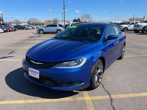 2015 Chrysler 200 for sale at De Anda Auto Sales in South Sioux City NE