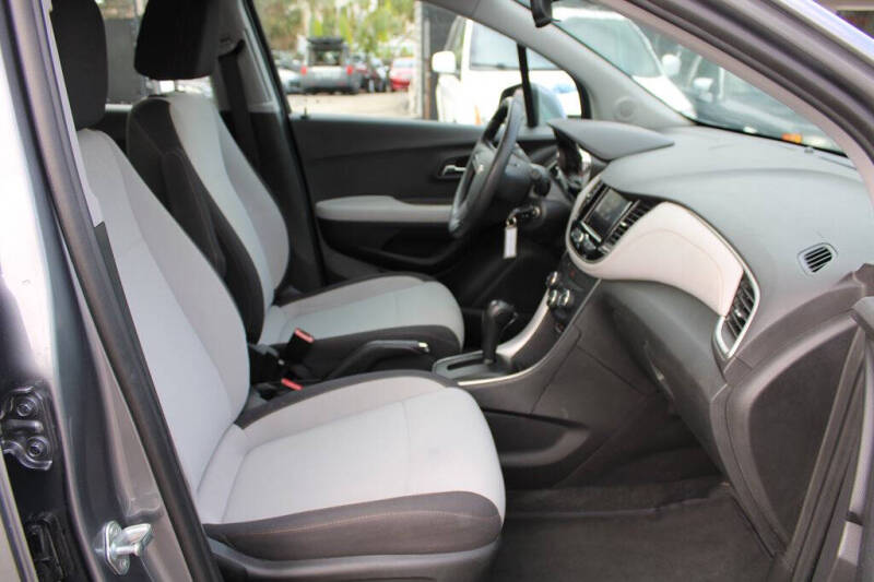 2020 Chevrolet Trax LS