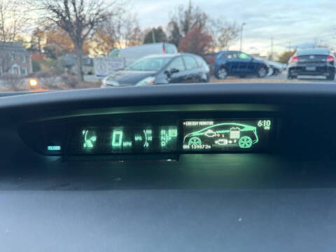 2010 Toyota Prius III