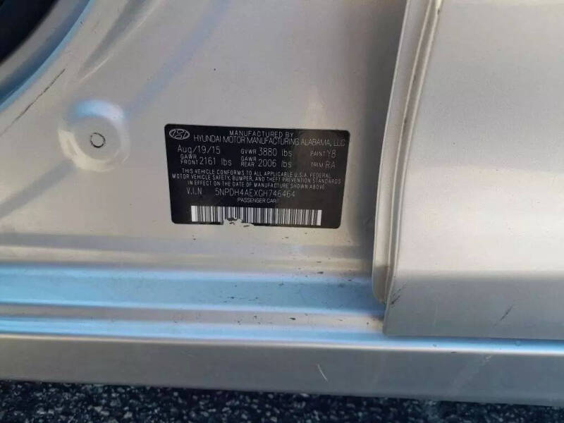 2016 Hyundai Elantra SE