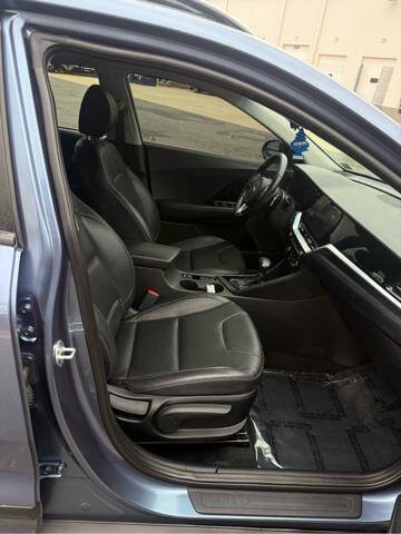 2022 Kia Niro Touring Special Edition