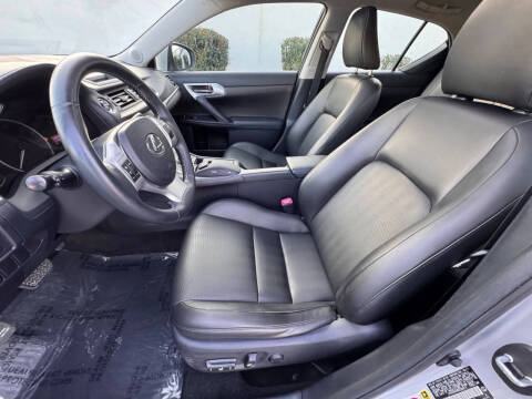 2011 Lexus CT 200h