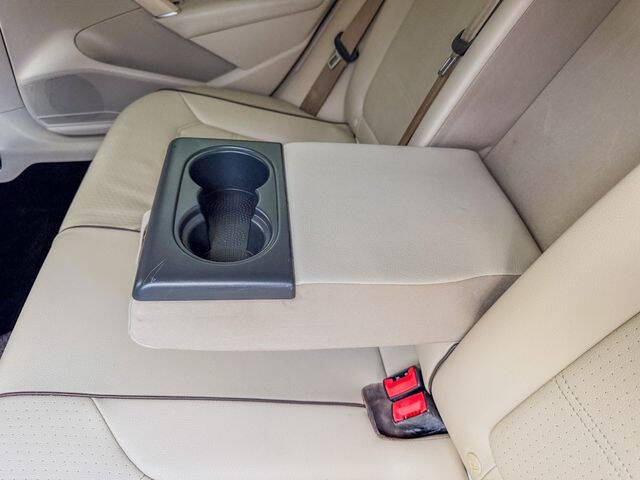 2017 Volkswagen Passat 1.8T R-Line