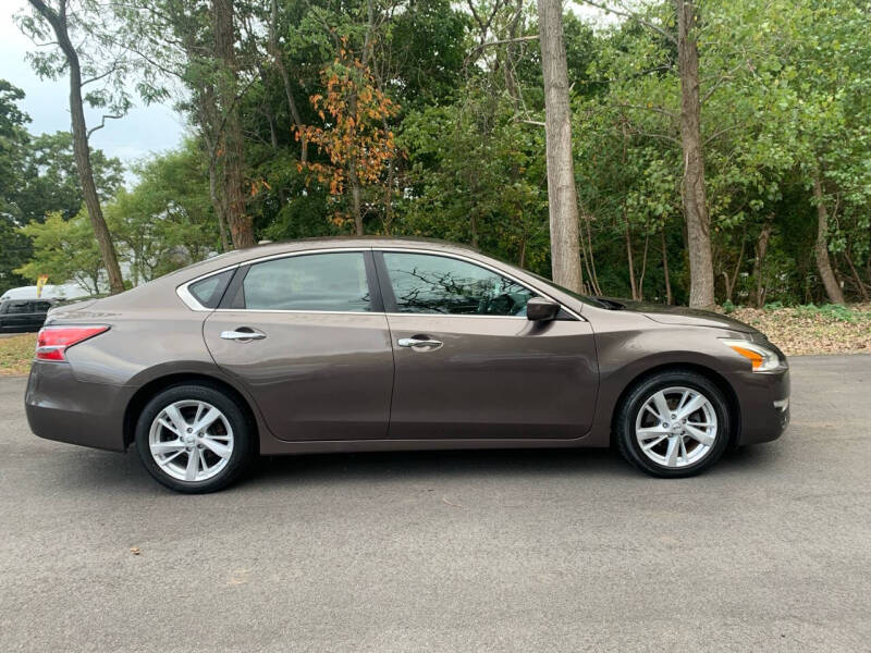 2014 Nissan Altima SV photo 5