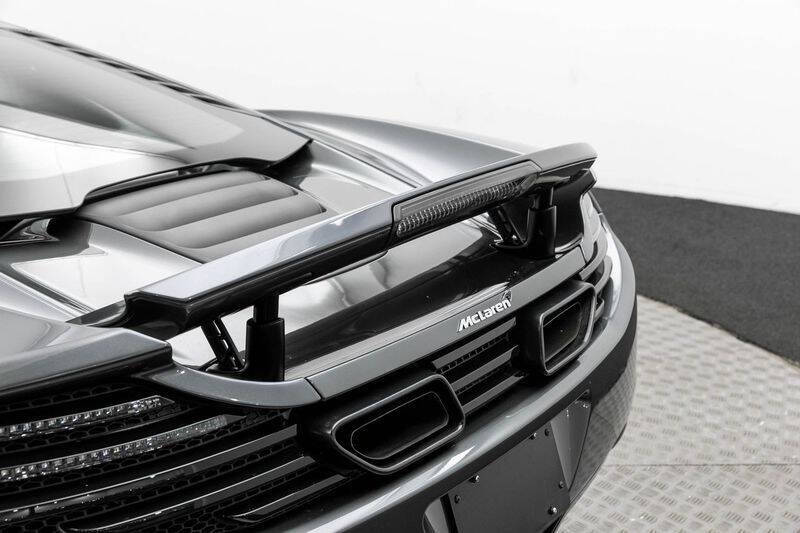 2013 McLaren MP4-12C