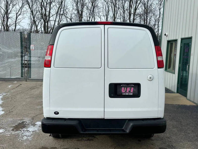 2017 Chevrolet Express 2500