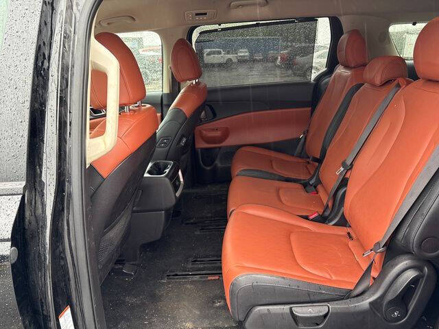 2025 Kia Carnival EX
