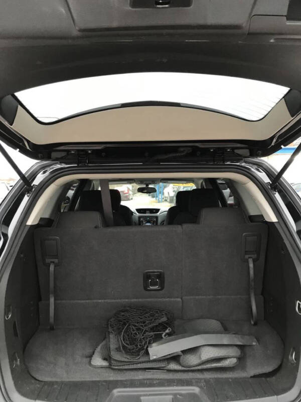 2017 Chevrolet Traverse LT