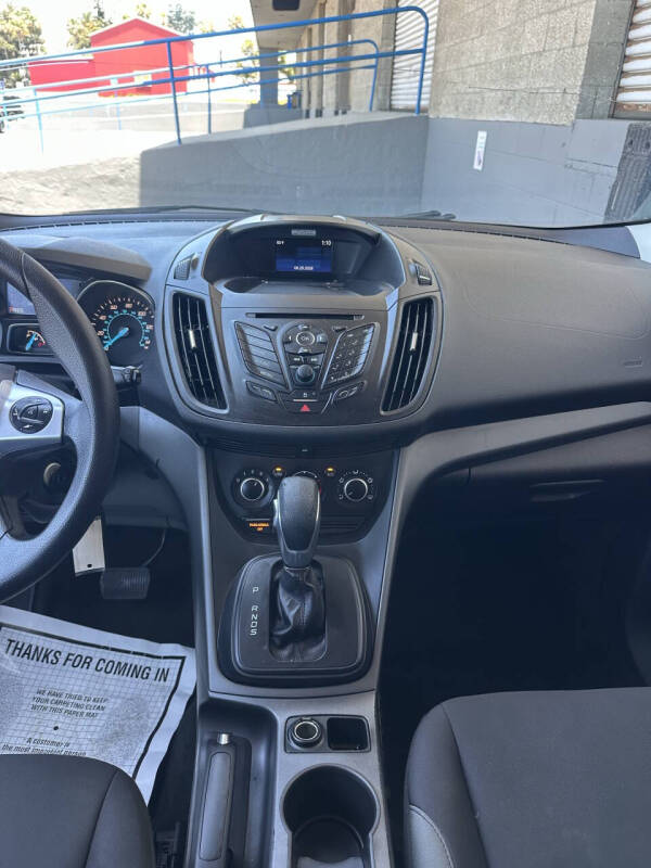 2015 Ford Escape S