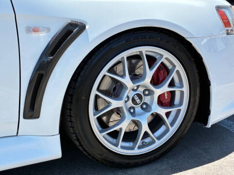 2012 Mitsubishi Lancer Evolution MR