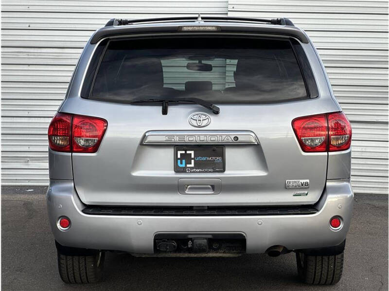 2014 Toyota Sequoia Platinum