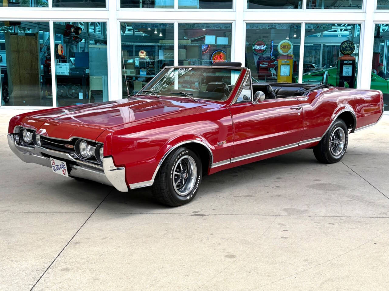 1967 Oldsmobile Cutlass Supreme 11