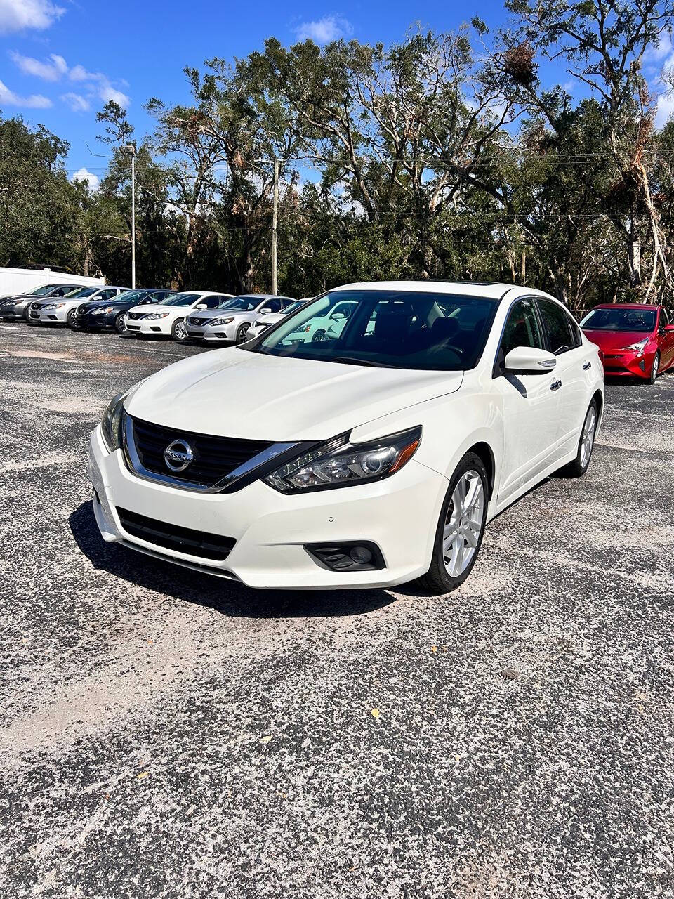 2017 Nissan Altima for sale at GRACELAND AUTO LLC in Thonotosassa, FL