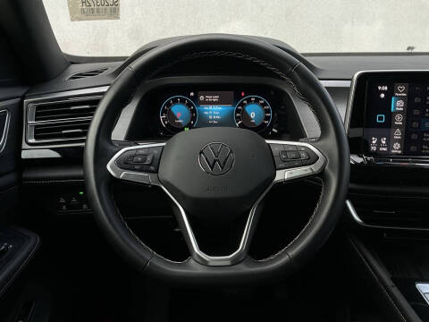 2025 Volkswagen Atlas Cross Sport SE 4Motion
