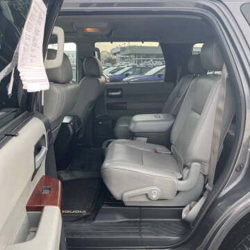 2017 Toyota Sequoia Platinum