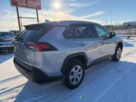 2023 Toyota RAV4 LE