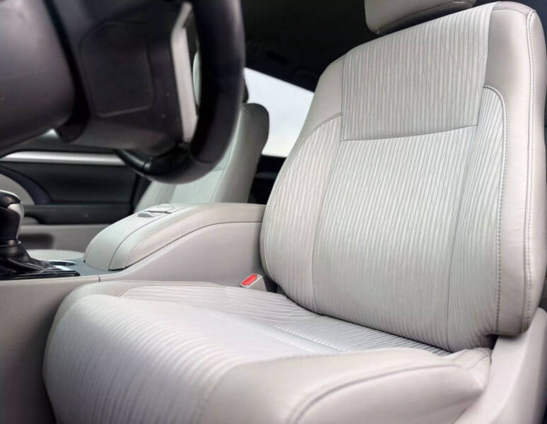 2019 Toyota Highlander LE Plus