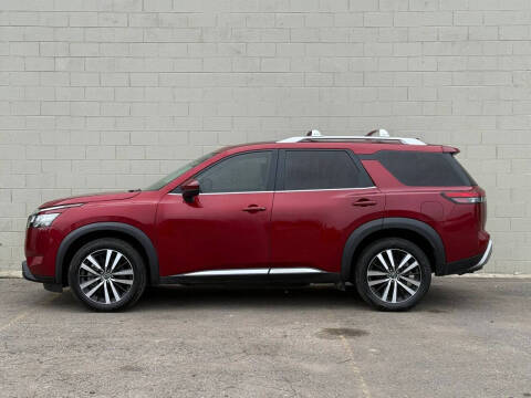 2023 Nissan Pathfinder Platinum