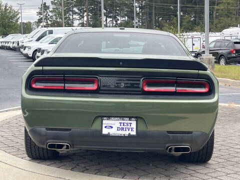 2021 Dodge Challenger SXT