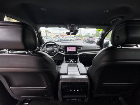 2024 Jeep Wagoneer L