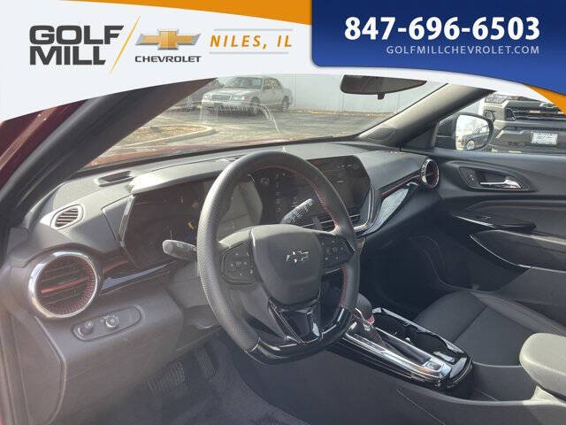 2025 Chevrolet Trax RS