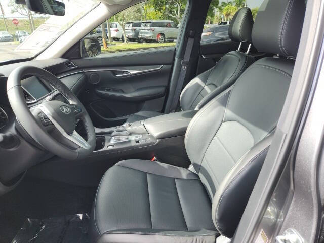 2025 Infiniti QX50 Luxe