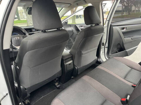 2017 Toyota Corolla LE