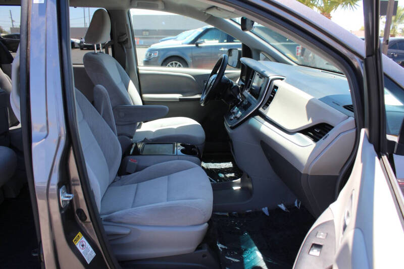 2017 Toyota Sienna
