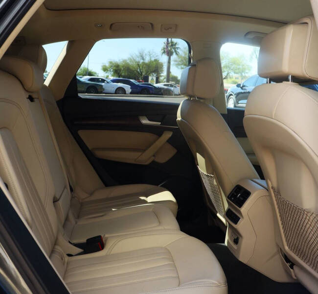 2022 Audi Q5 quattro S line Premium 45 TFSI