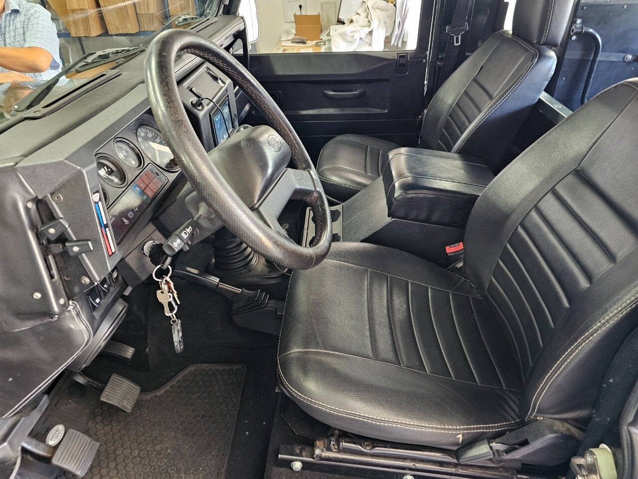 1990 Land Rover Defender 38