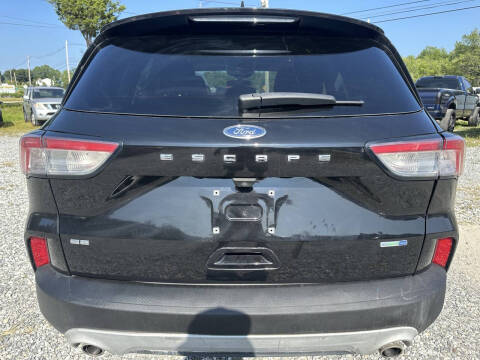 2020 Ford Escape SE