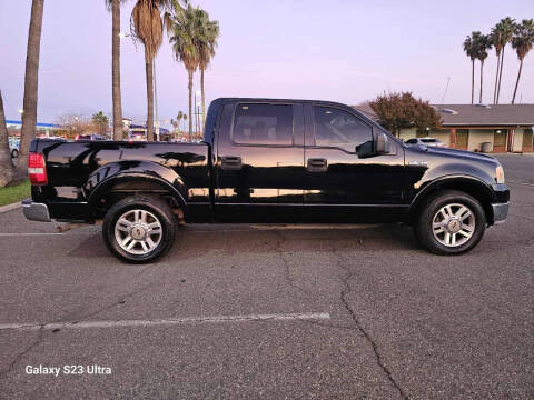 2005 Ford F-150 Lariat