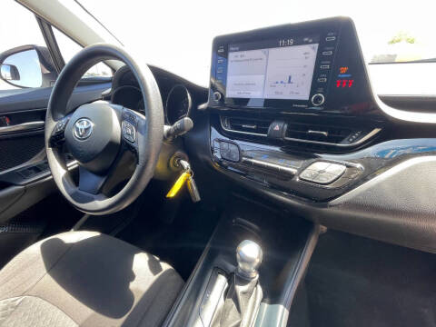 2021 Toyota C-HR LE