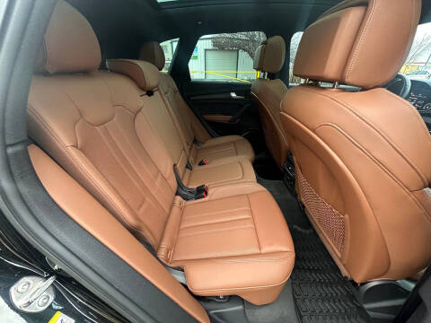 2021 Audi Q5 quattro Prestige 45 TFSI