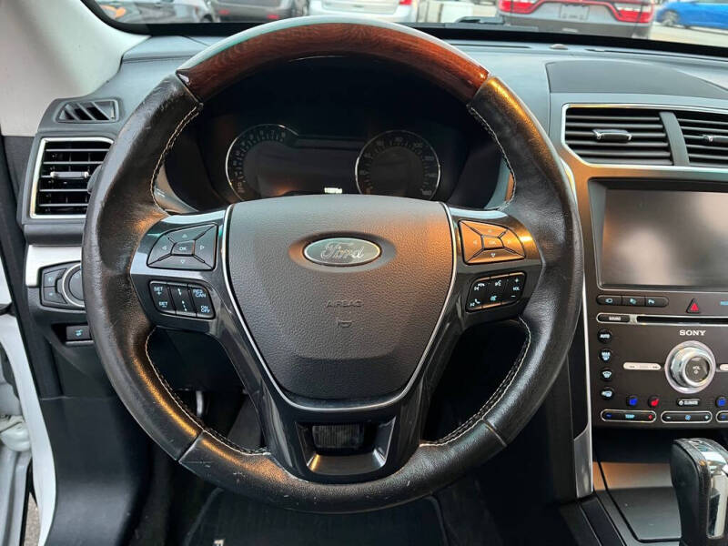 2016 Ford Explorer Platinum