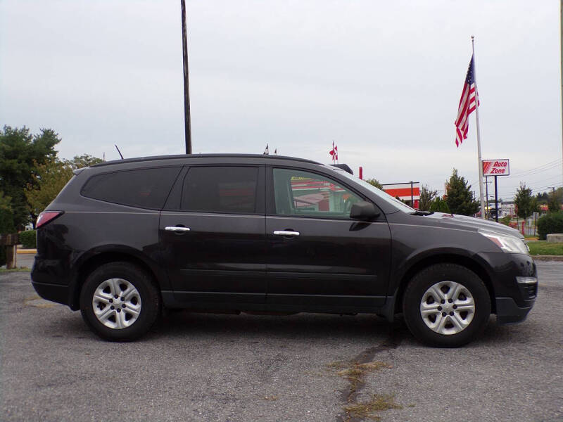 2017 Chevrolet Traverse LS