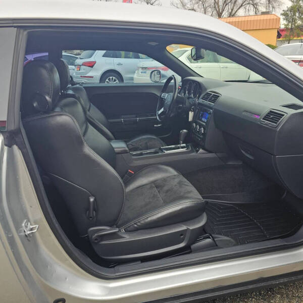 2009 Dodge Challenger SRT8