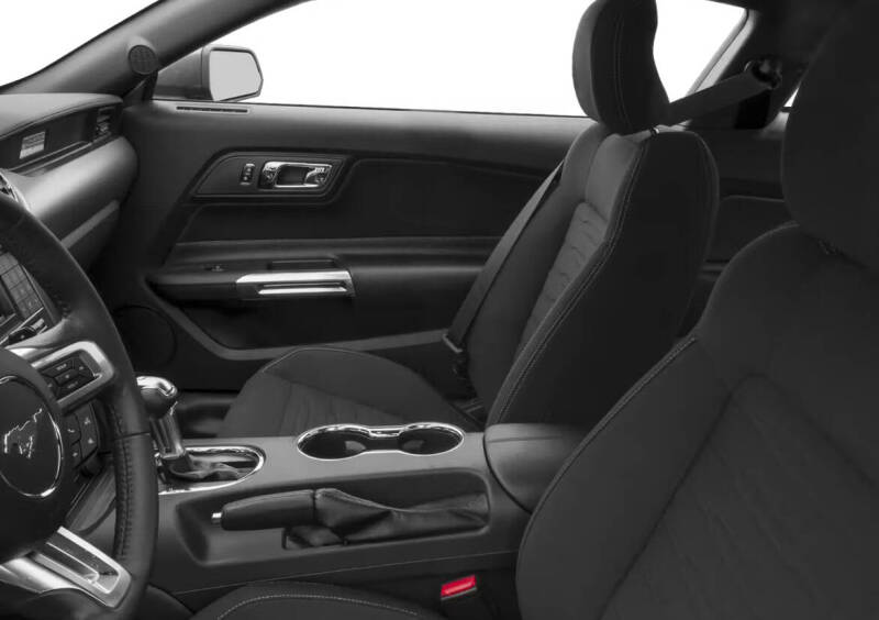 2016 Ford Mustang V6