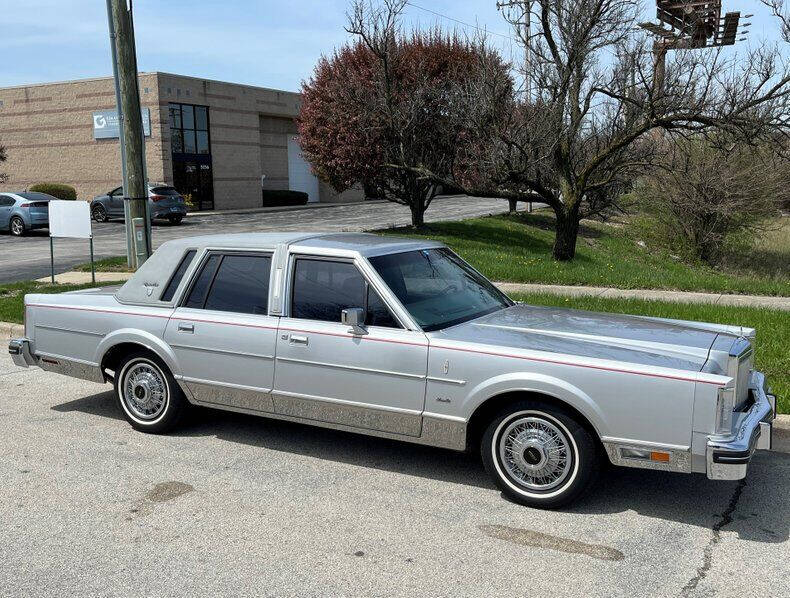 1984 Lincoln Town Car