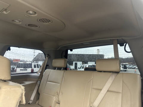 2011 Nissan Armada Platinum